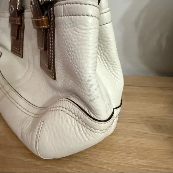 Vintage Y2K Coach Soho Pebbled Leather Small Hand Bag Cream Brown Purse F12302 - Picture 9 of 16